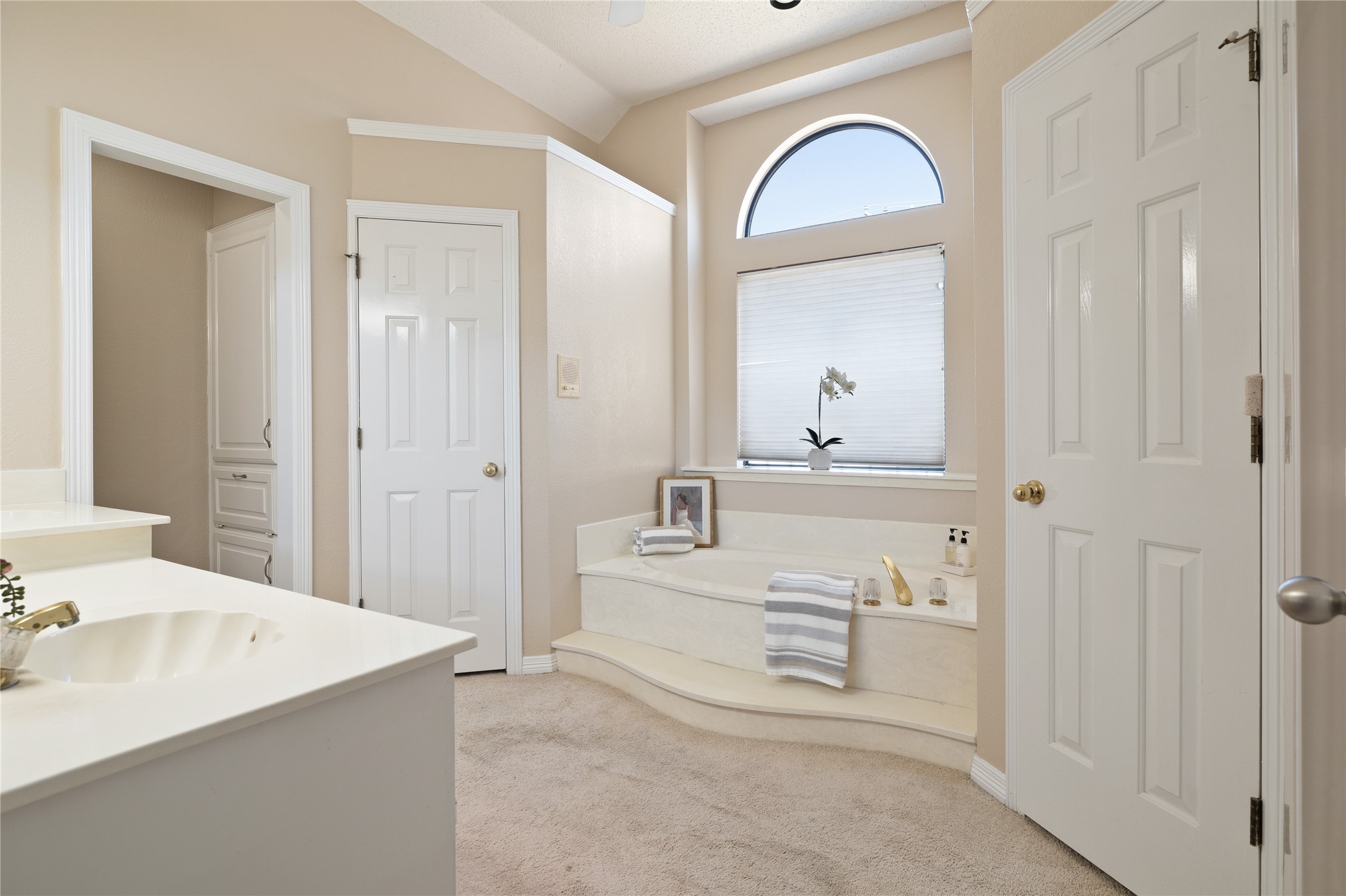 1425 Cobblestone Drive