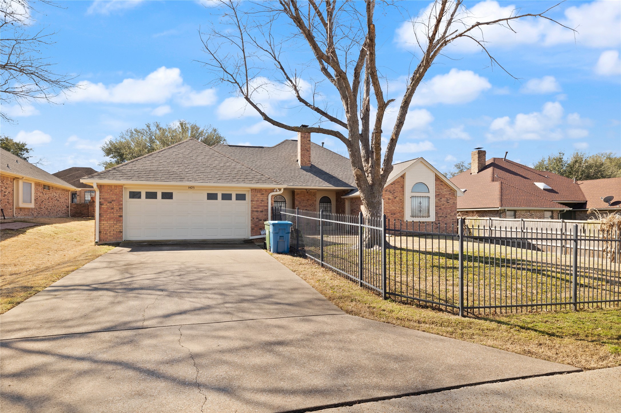 1425 Cobblestone Drive