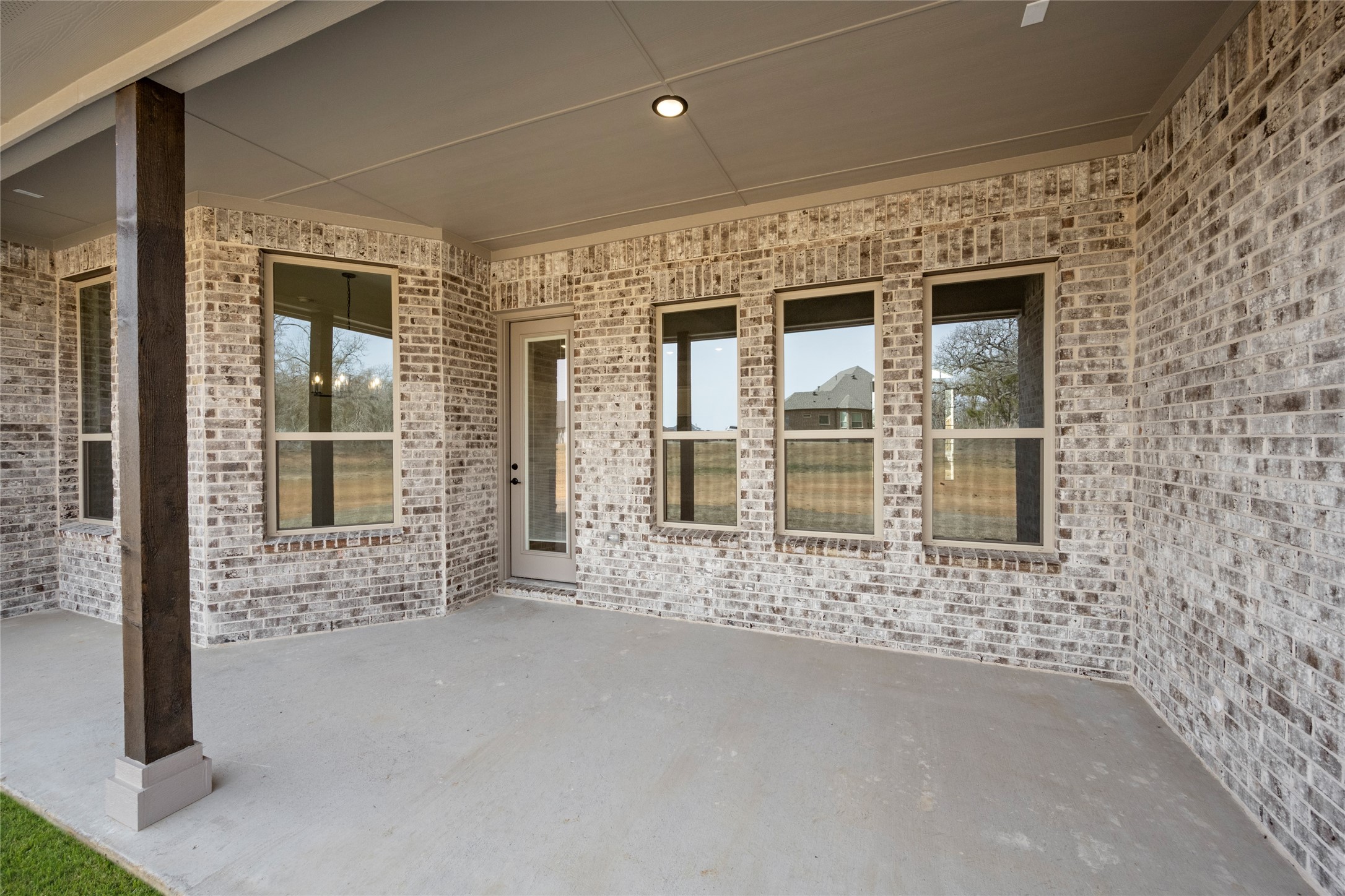 4001 Valley View Drive