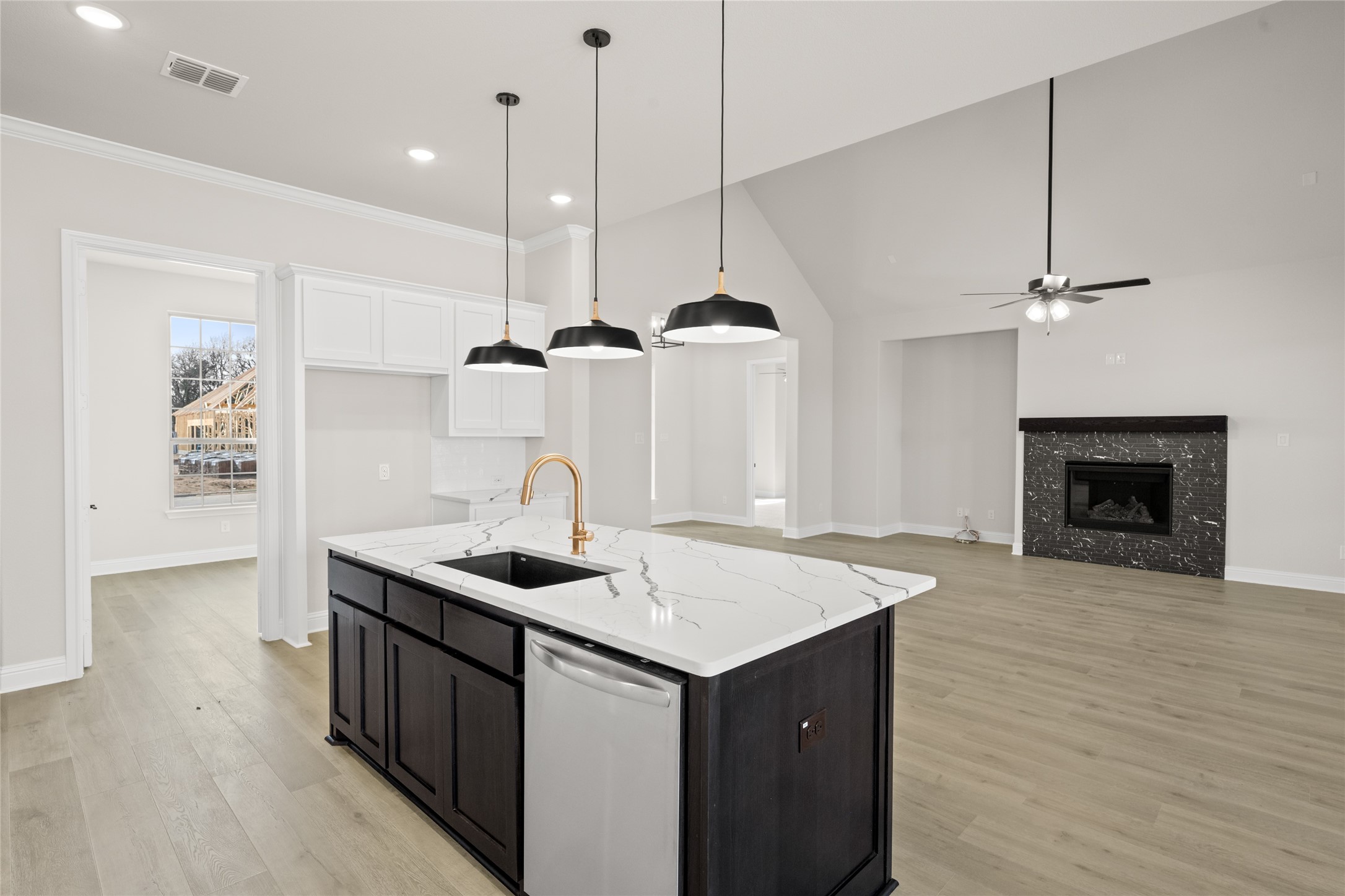 4001 Valley View Drive