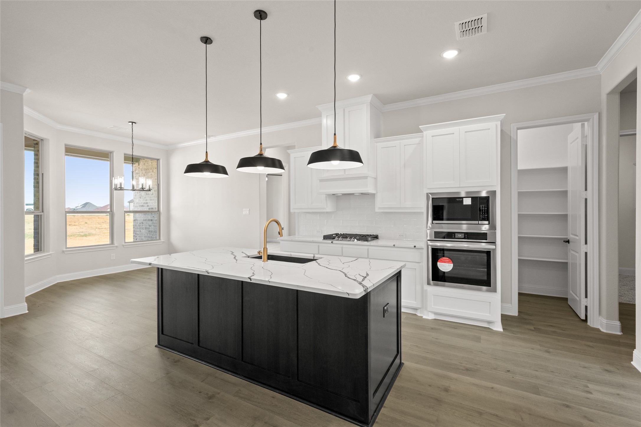 4001 Valley View Drive