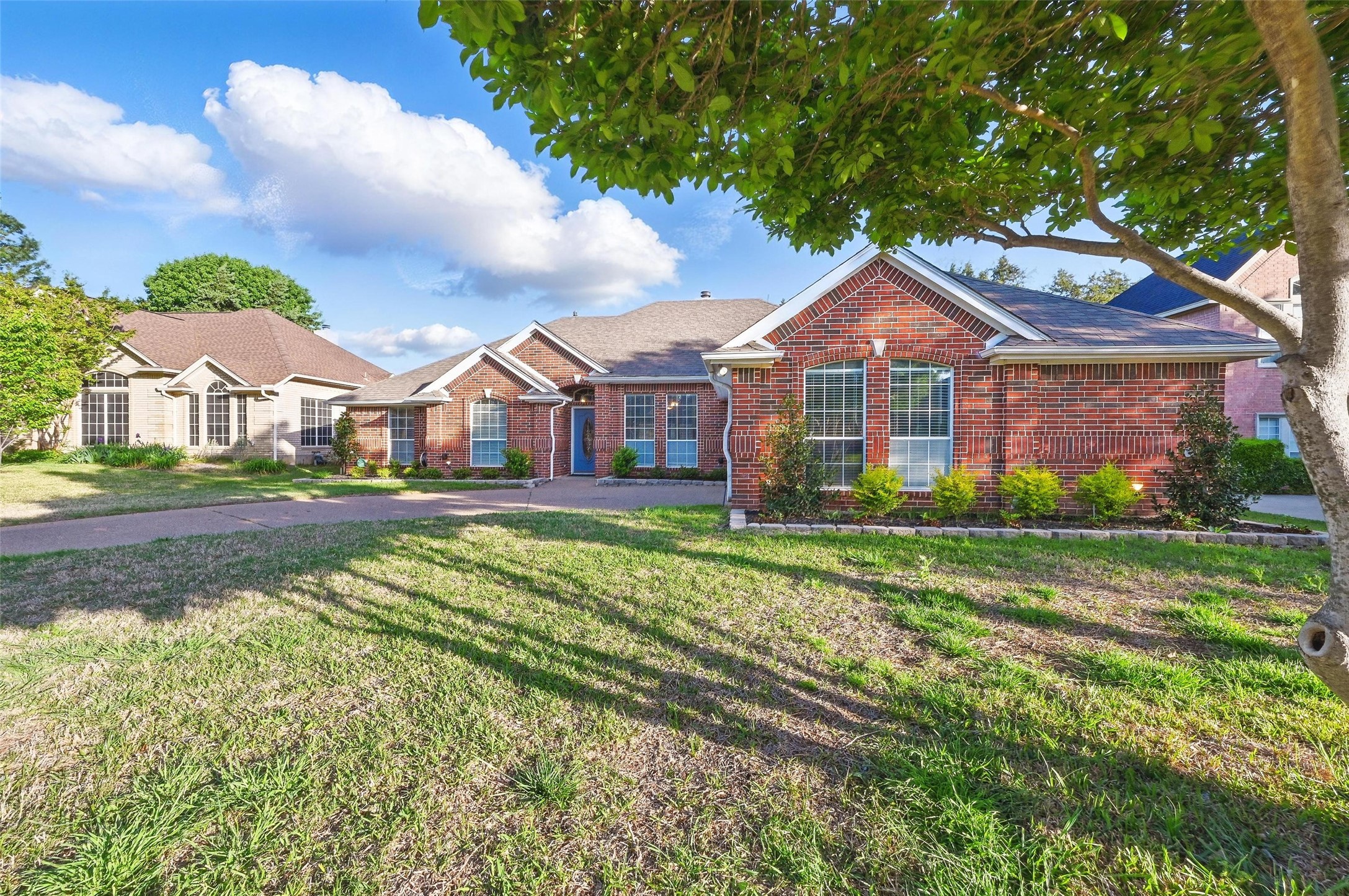 3 Treewood Court