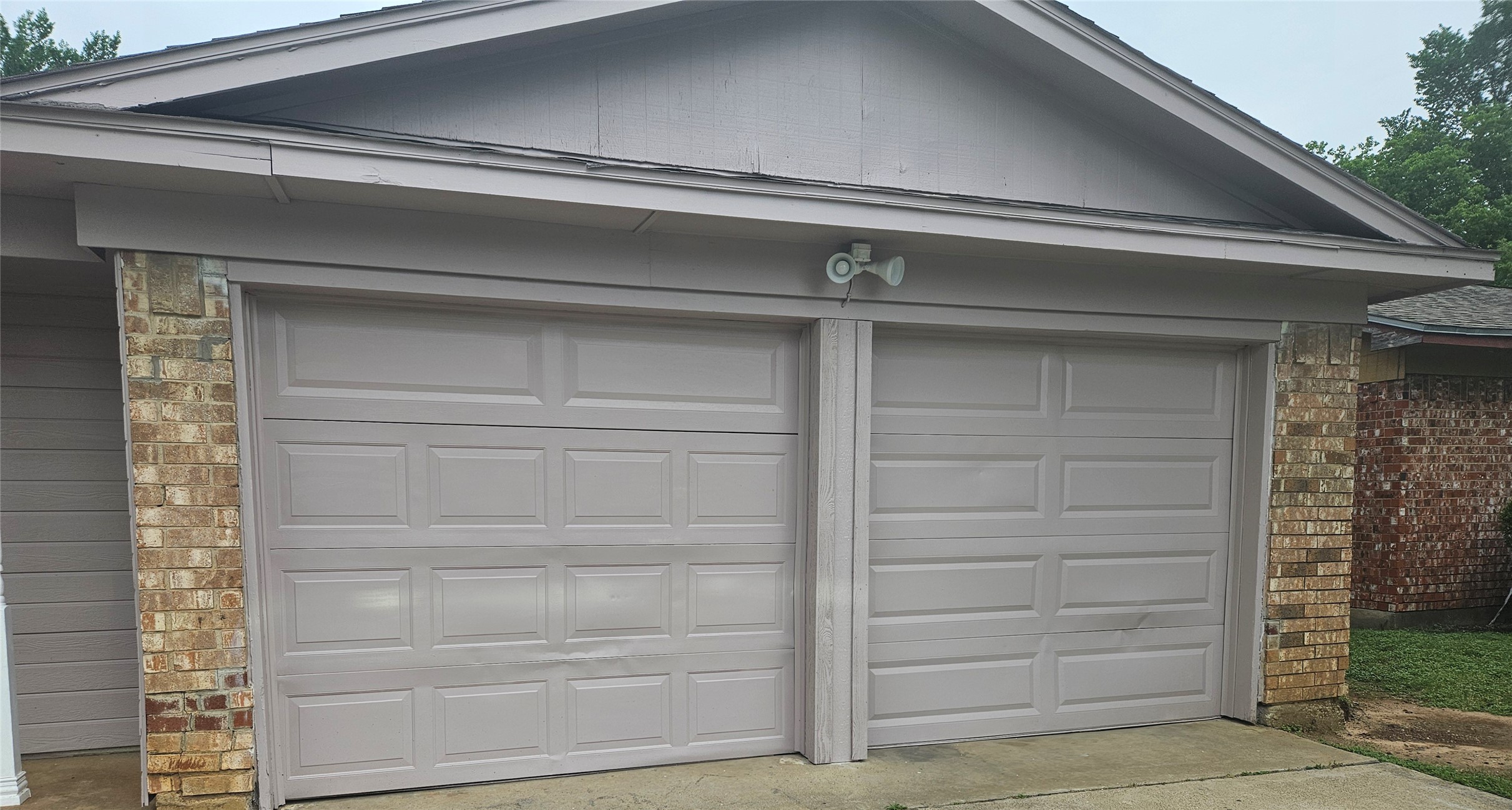 2916 S Miller Avenue