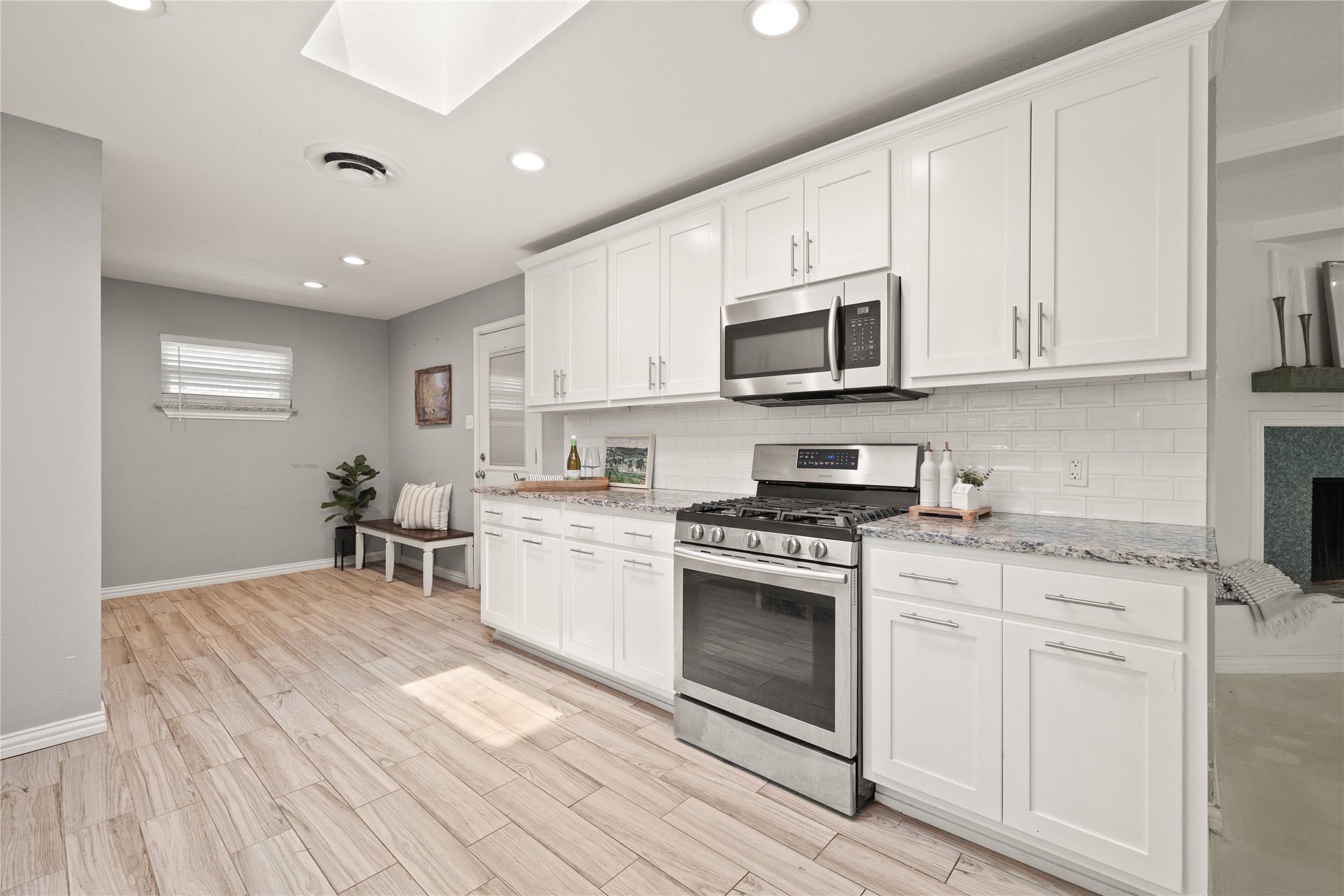 8021 Northbrook Drive