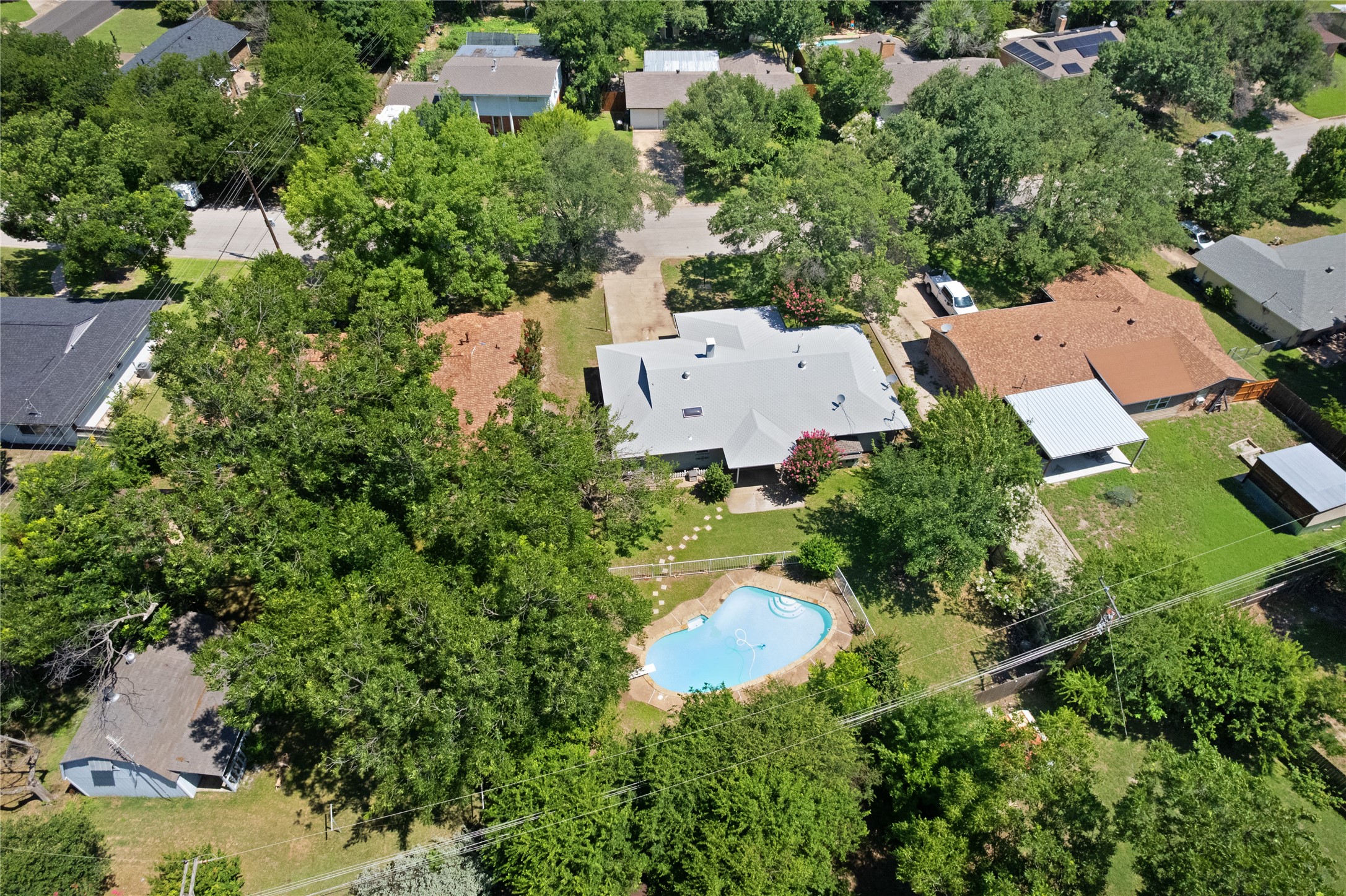 8021 Northbrook Drive