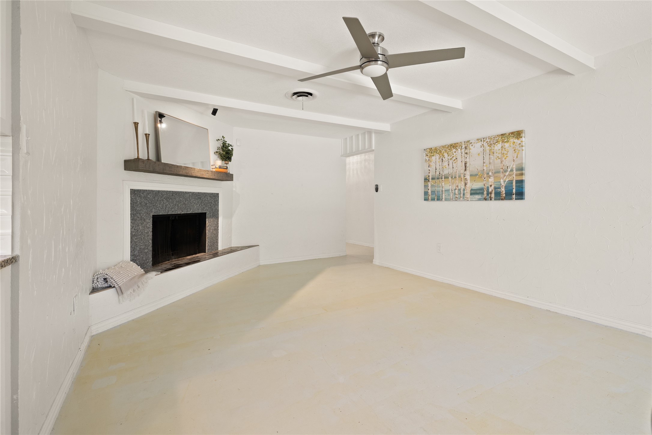 8021 Northbrook Drive