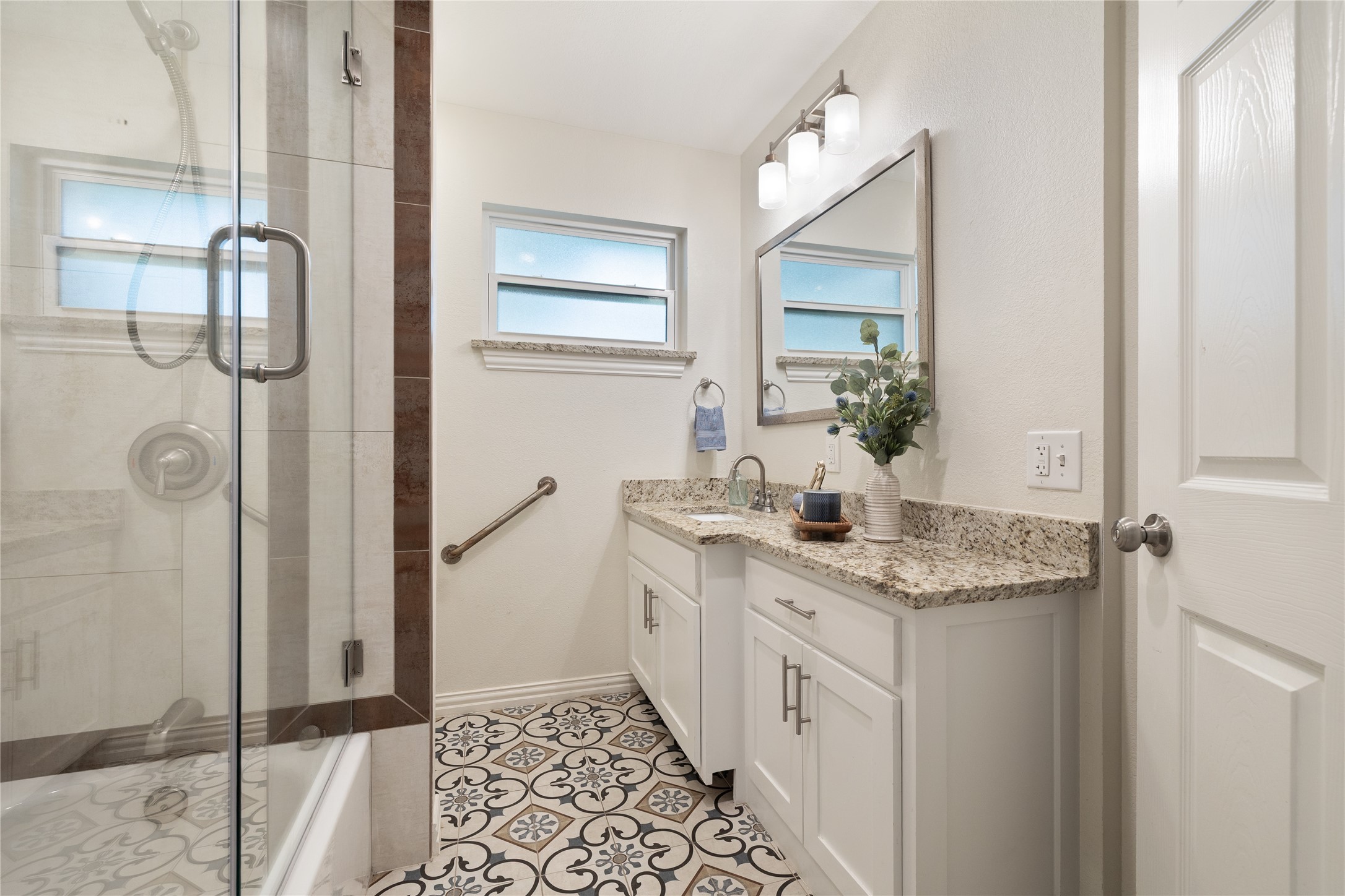 8021 Northbrook Drive