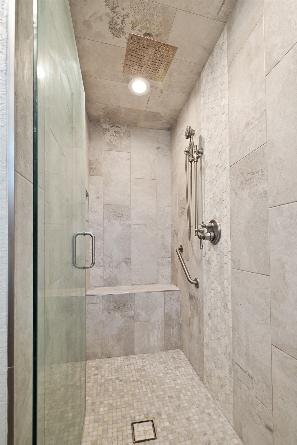 8021 Northbrook Drive