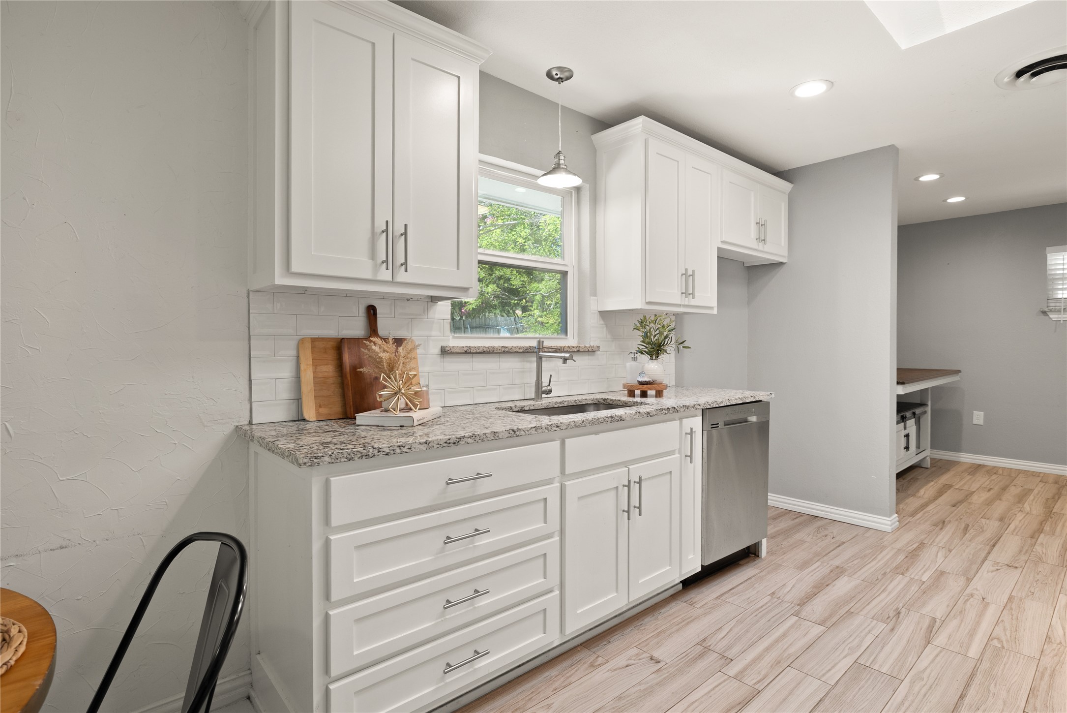 8021 Northbrook Drive