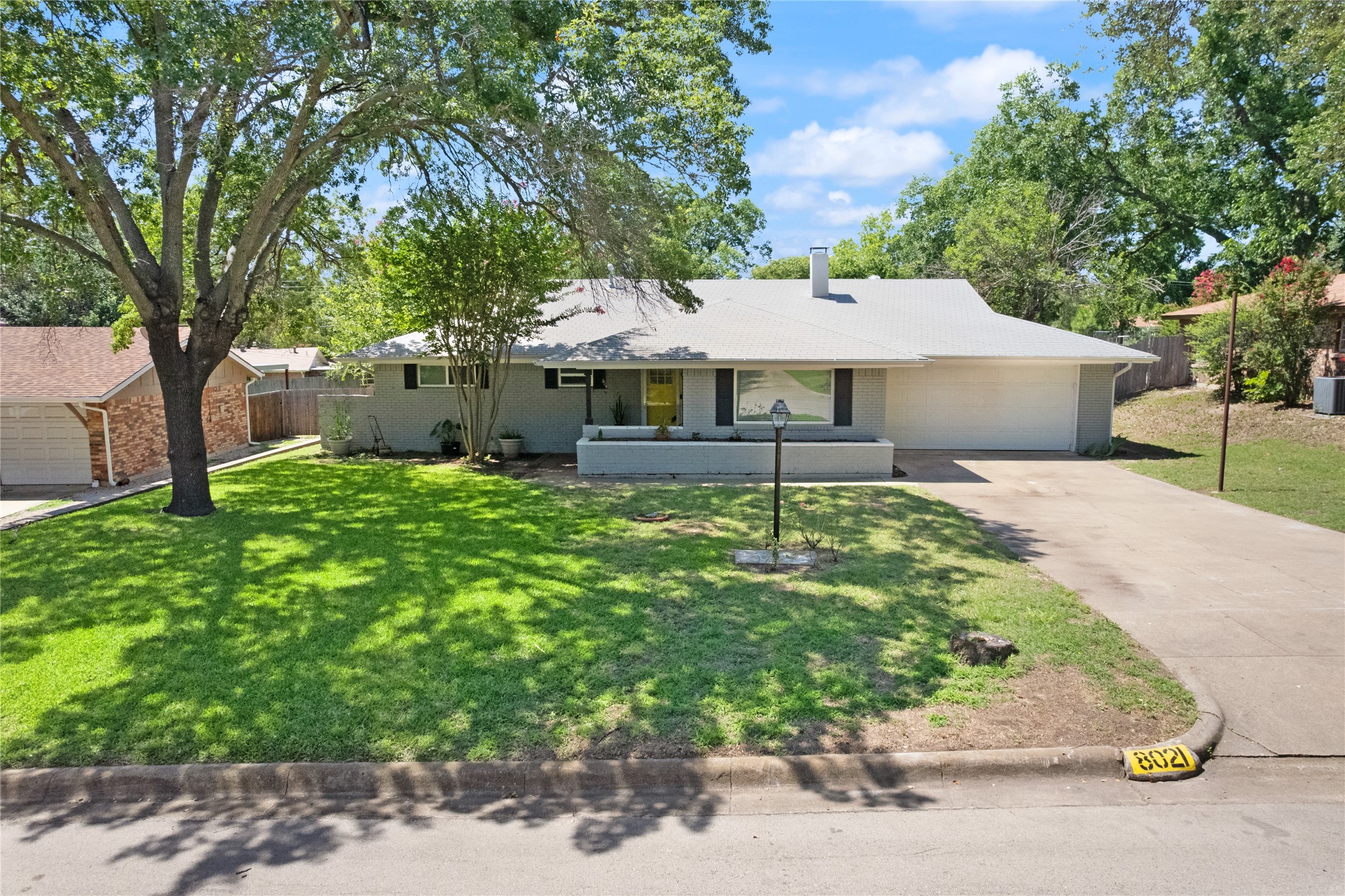 8021 Northbrook Drive