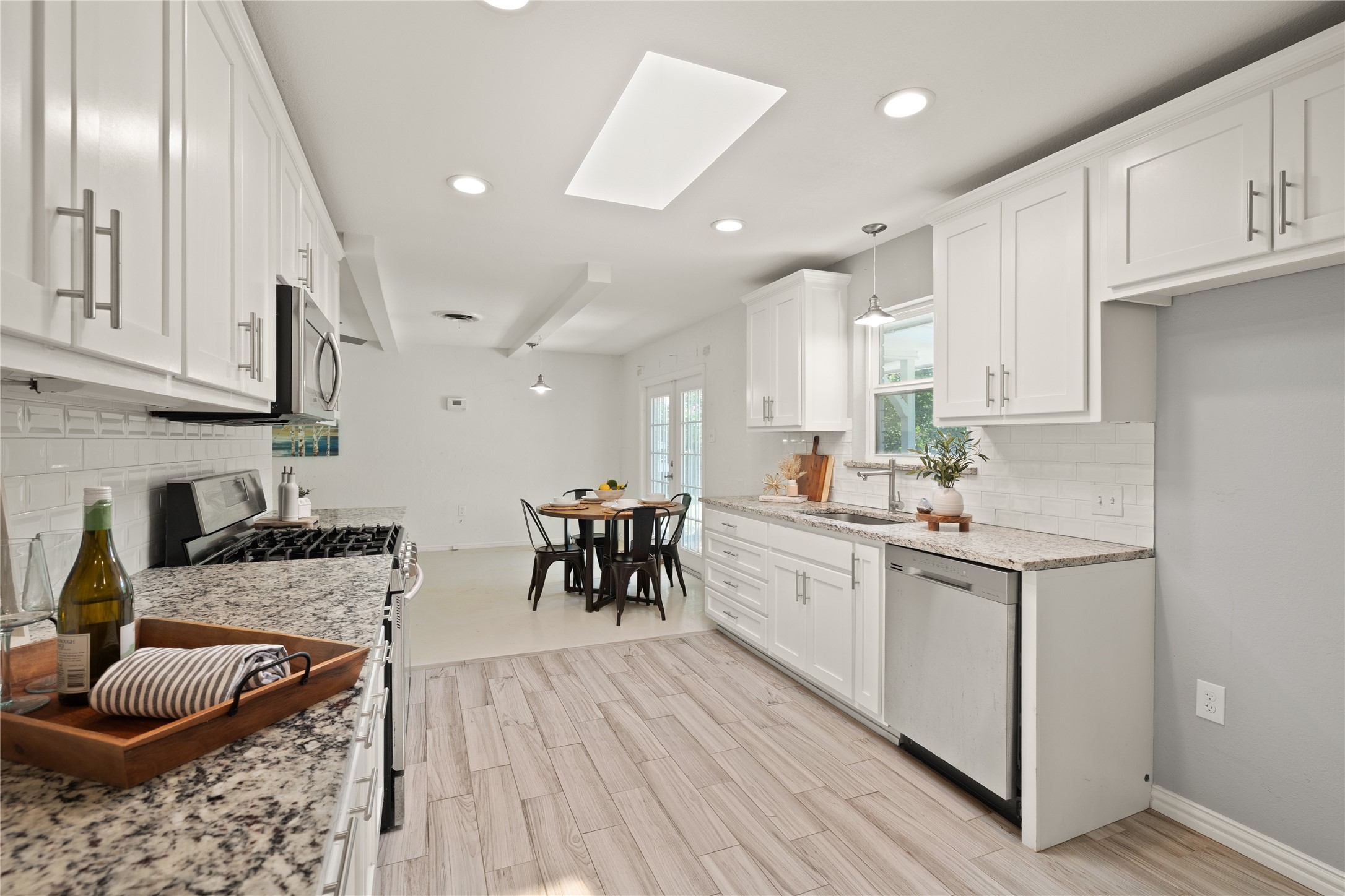 8021 Northbrook Drive