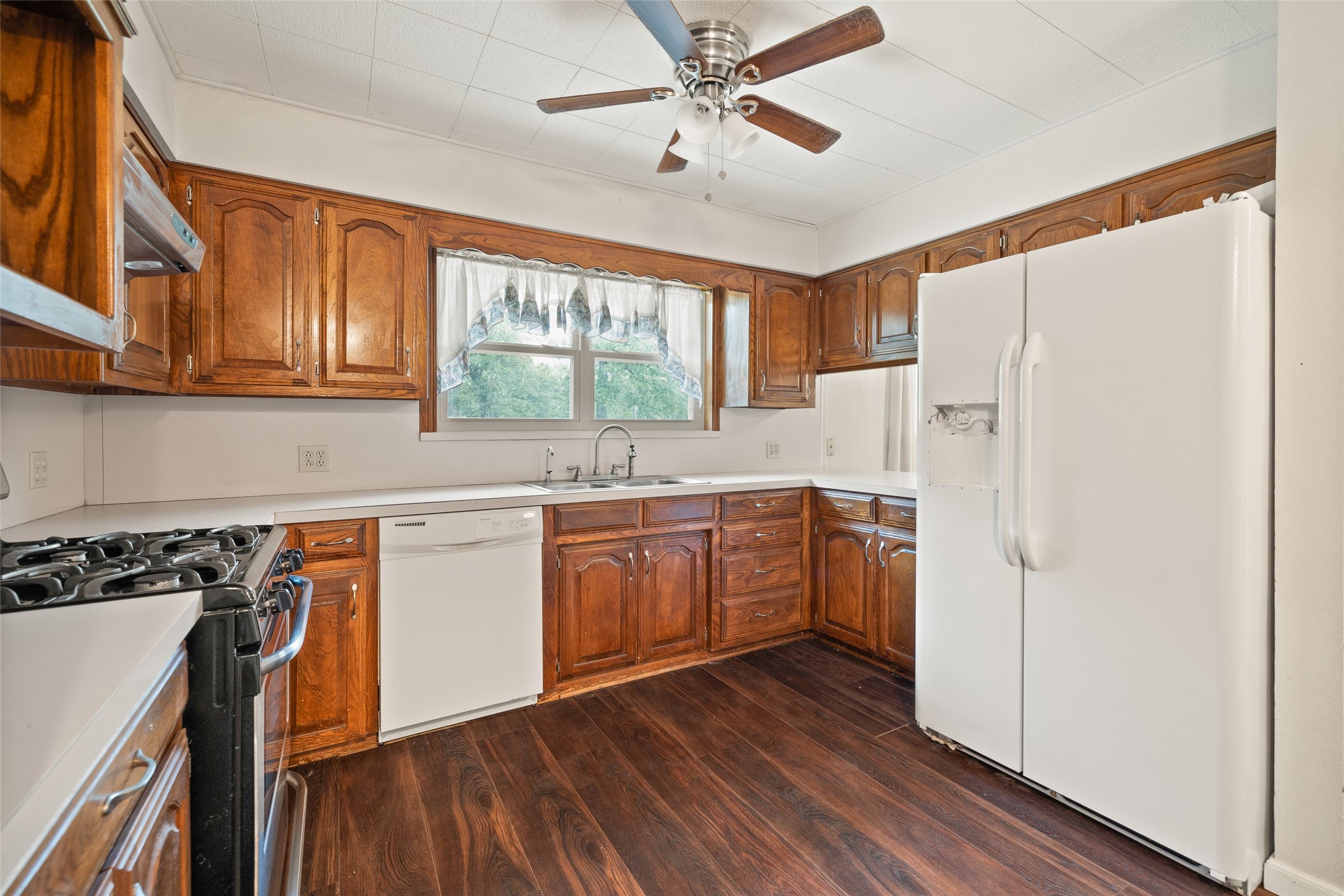 2428 County Road 911