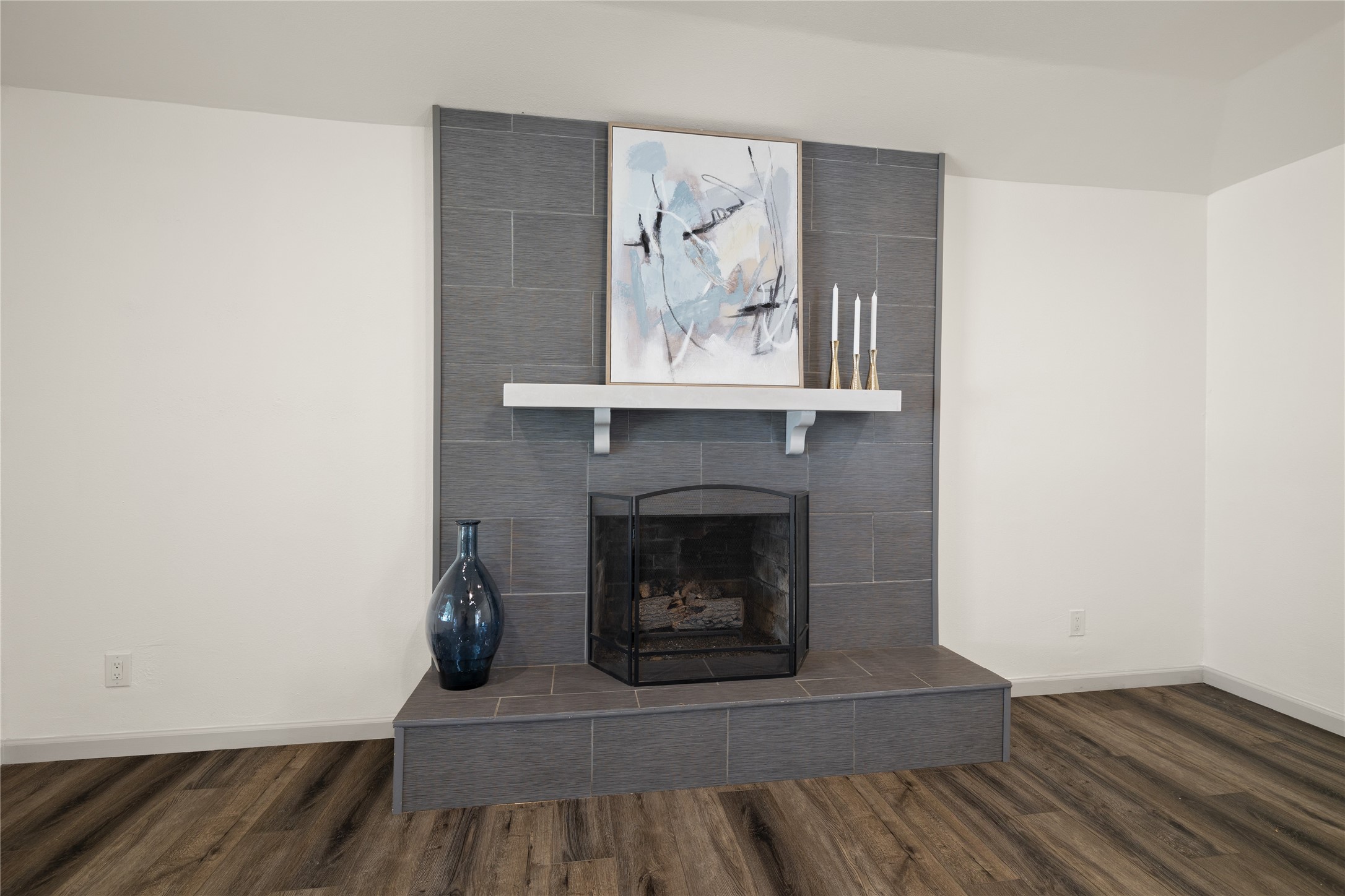 5507 Pineridge Drive