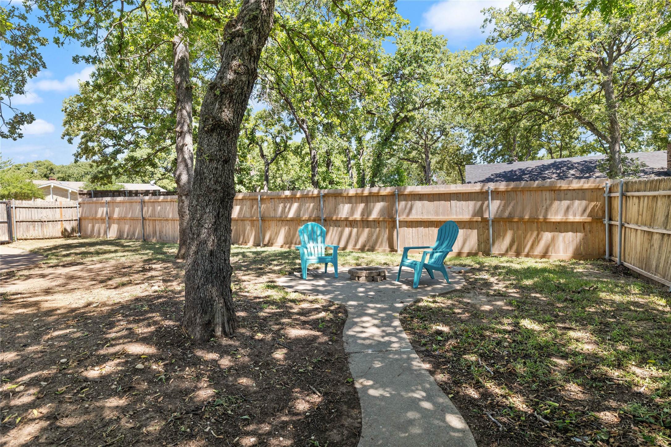 5507 Pineridge Drive