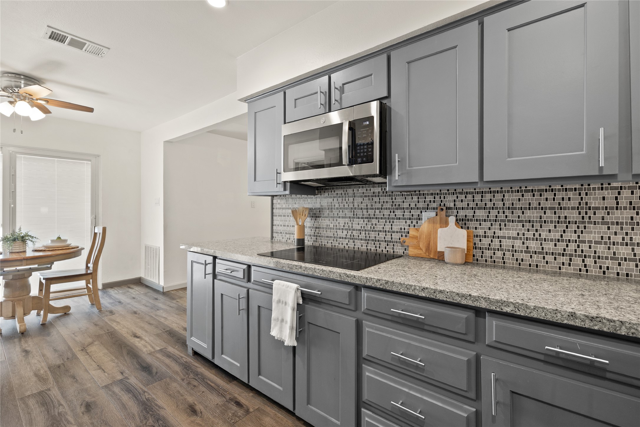 5507 Pineridge Drive