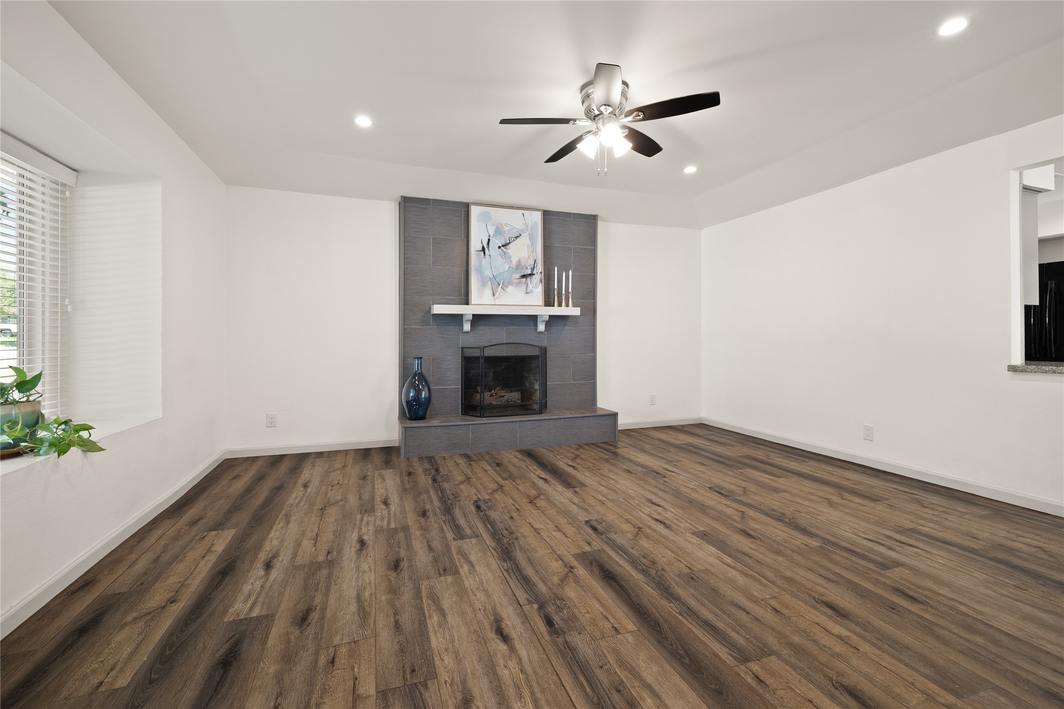 5507 Pineridge Drive