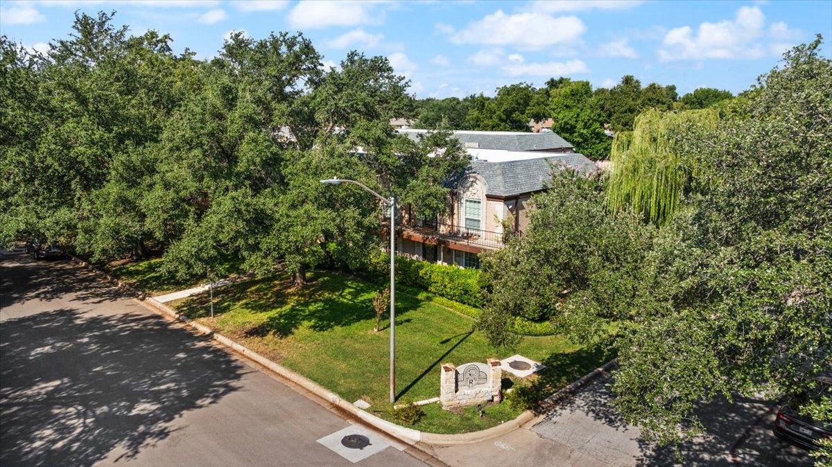 4100 Ridglea Country Club Drive 1401