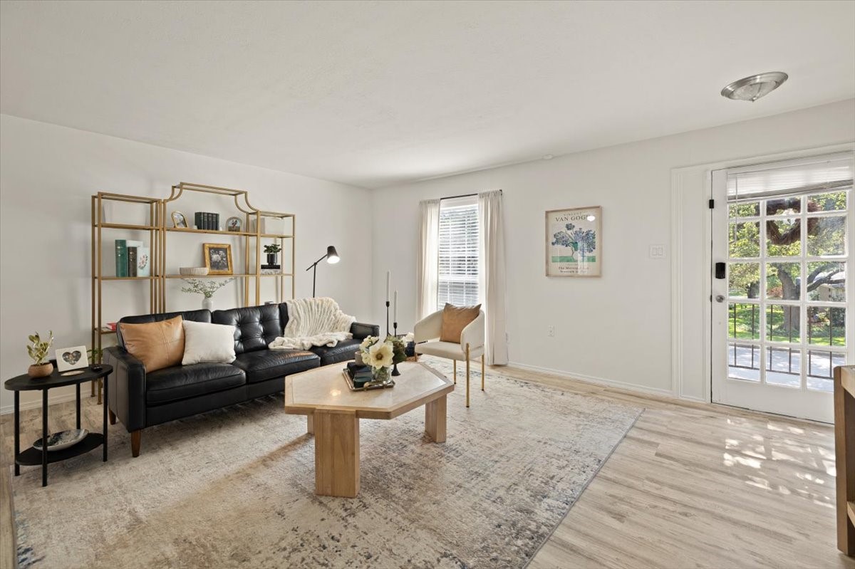 4100 Ridglea Country Club Drive 1401