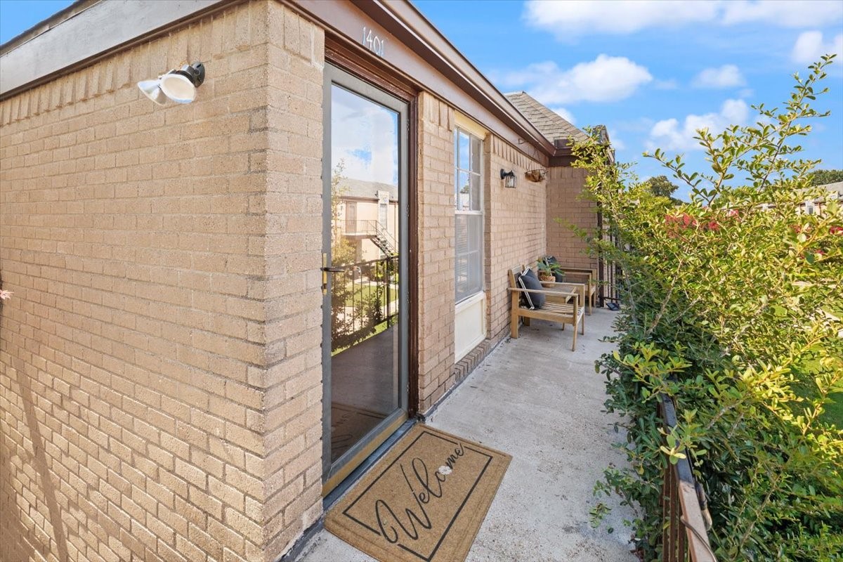 4100 Ridglea Country Club Drive 1401