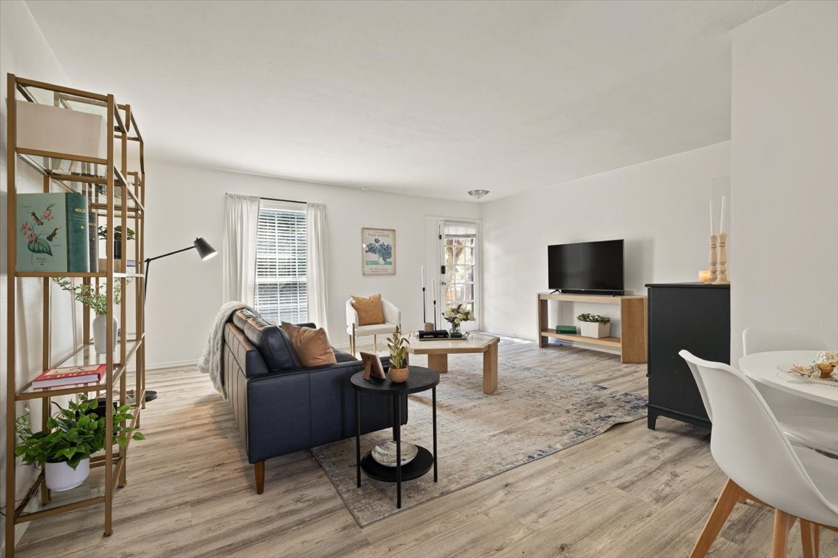 4100 Ridglea Country Club Drive 1401