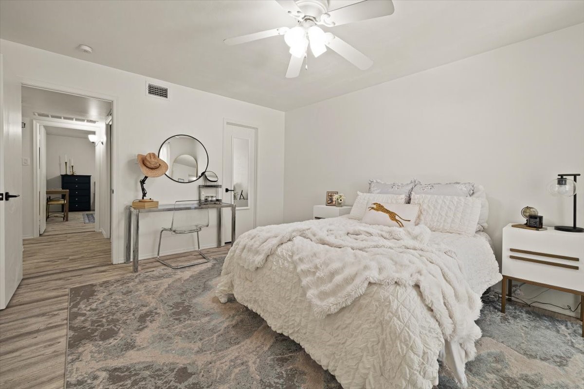 4100 Ridglea Country Club Drive 1401