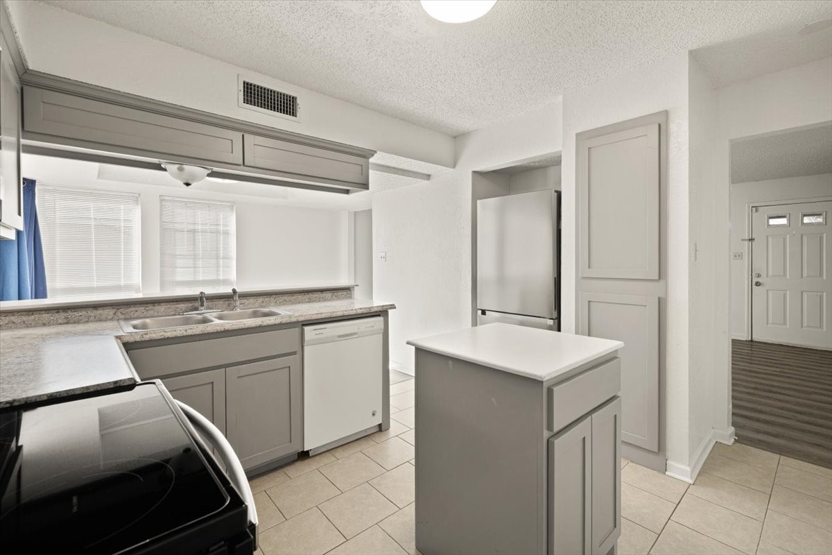 5403 Whisper Glen Drive