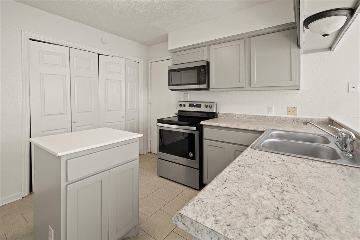 5403 Whisper Glen Drive