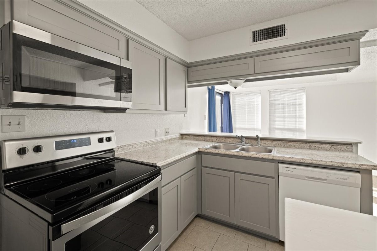 5403 Whisper Glen Drive