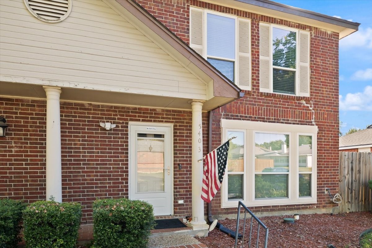 5403 Whisper Glen Drive