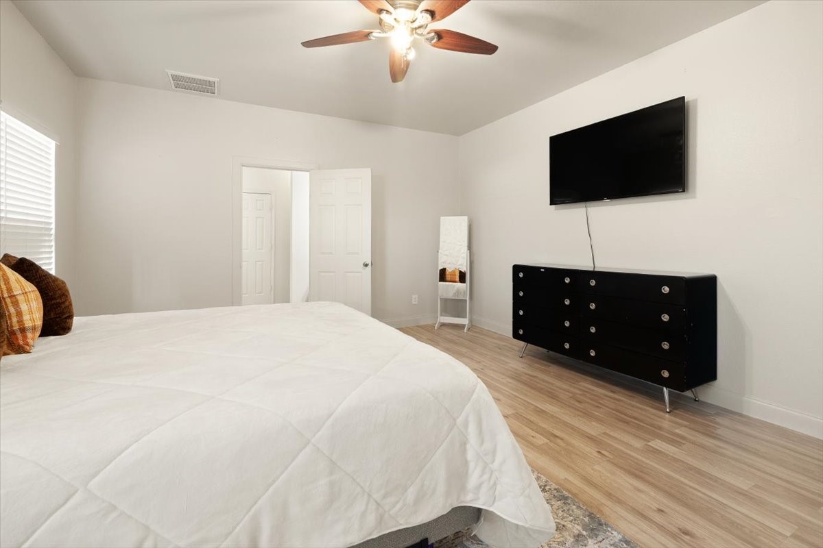 1612 Kings Glen Lane