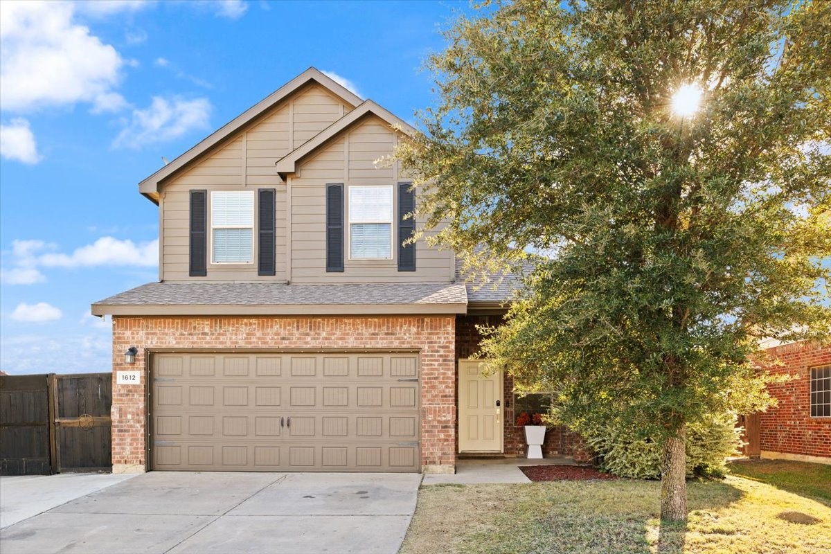 1612 Kings Glen Lane