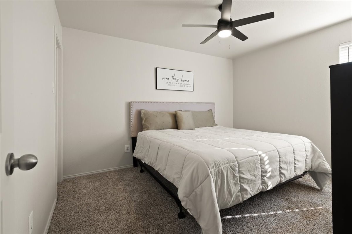 1612 Kings Glen Lane