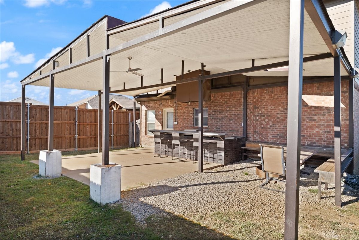 1612 Kings Glen Lane