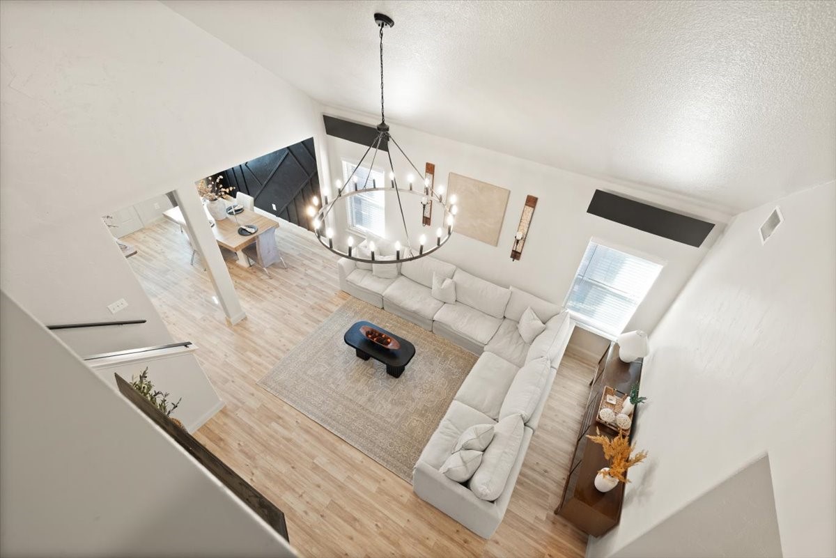 1612 Kings Glen Lane