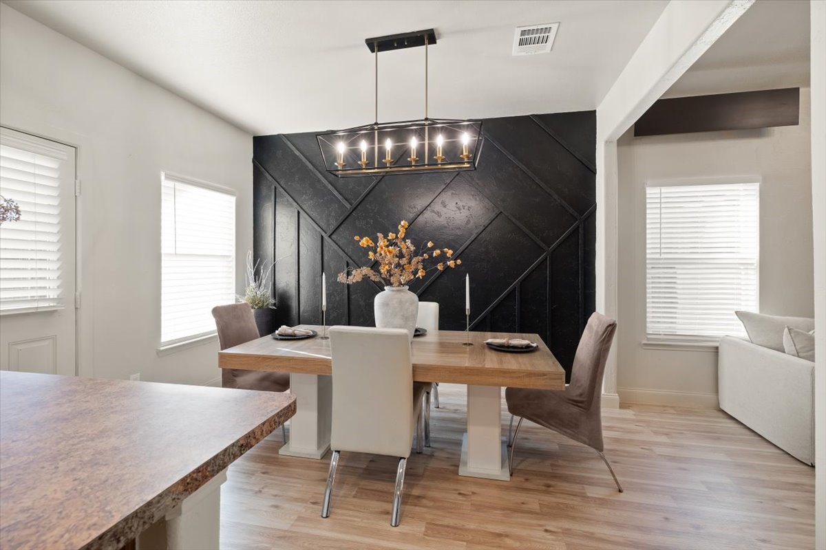 1612 Kings Glen Lane