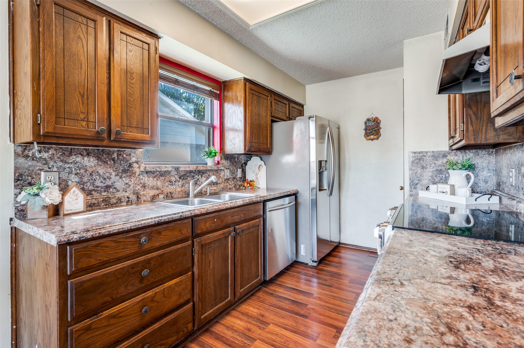 2411 Palo Alto Drive