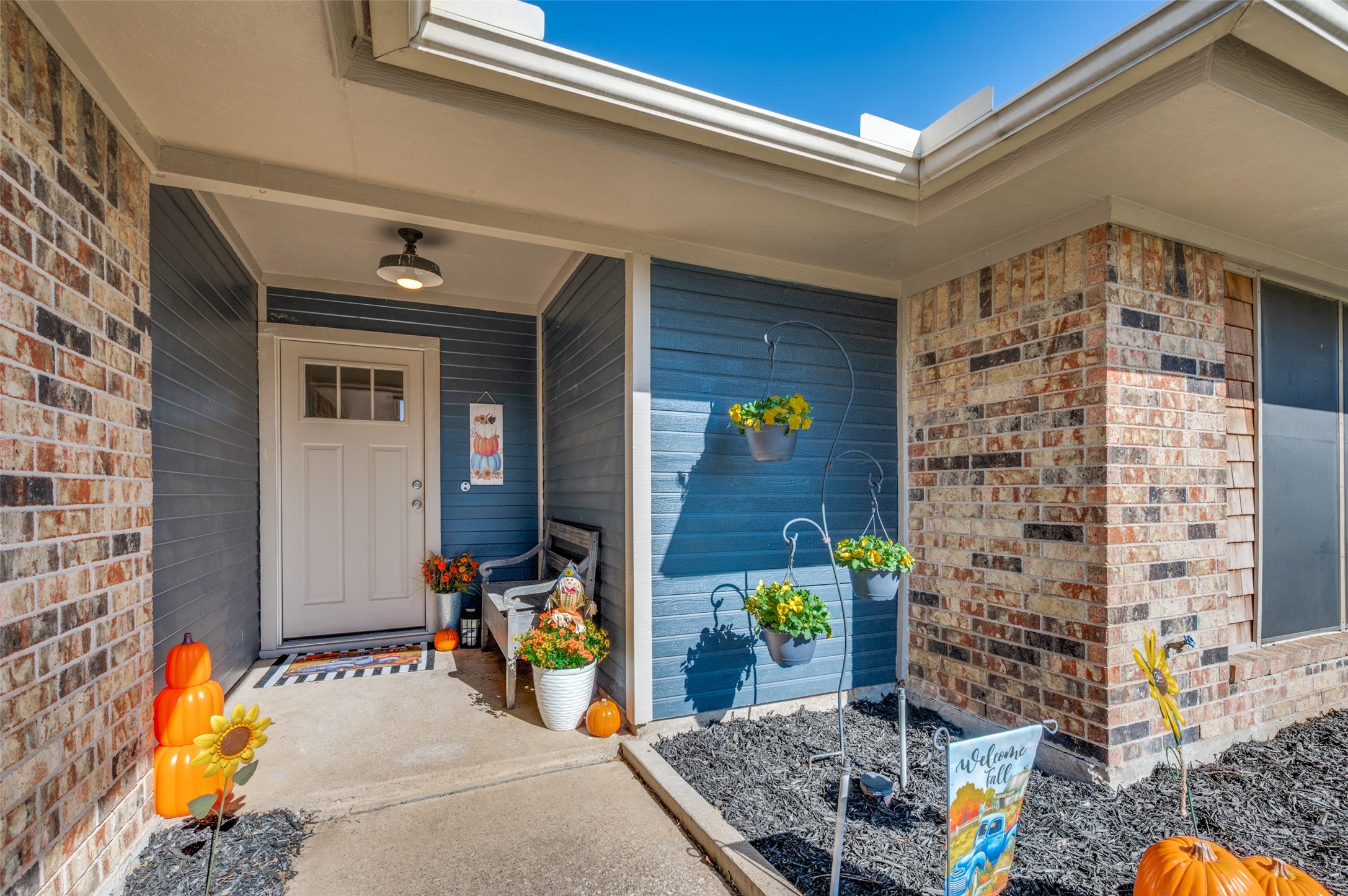 2411 Palo Alto Drive