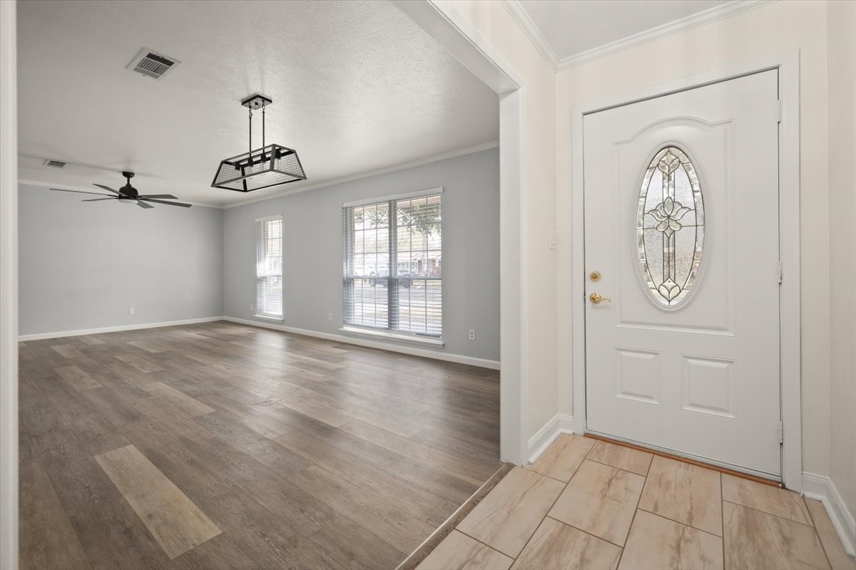 4013 Golden Oaks Drive