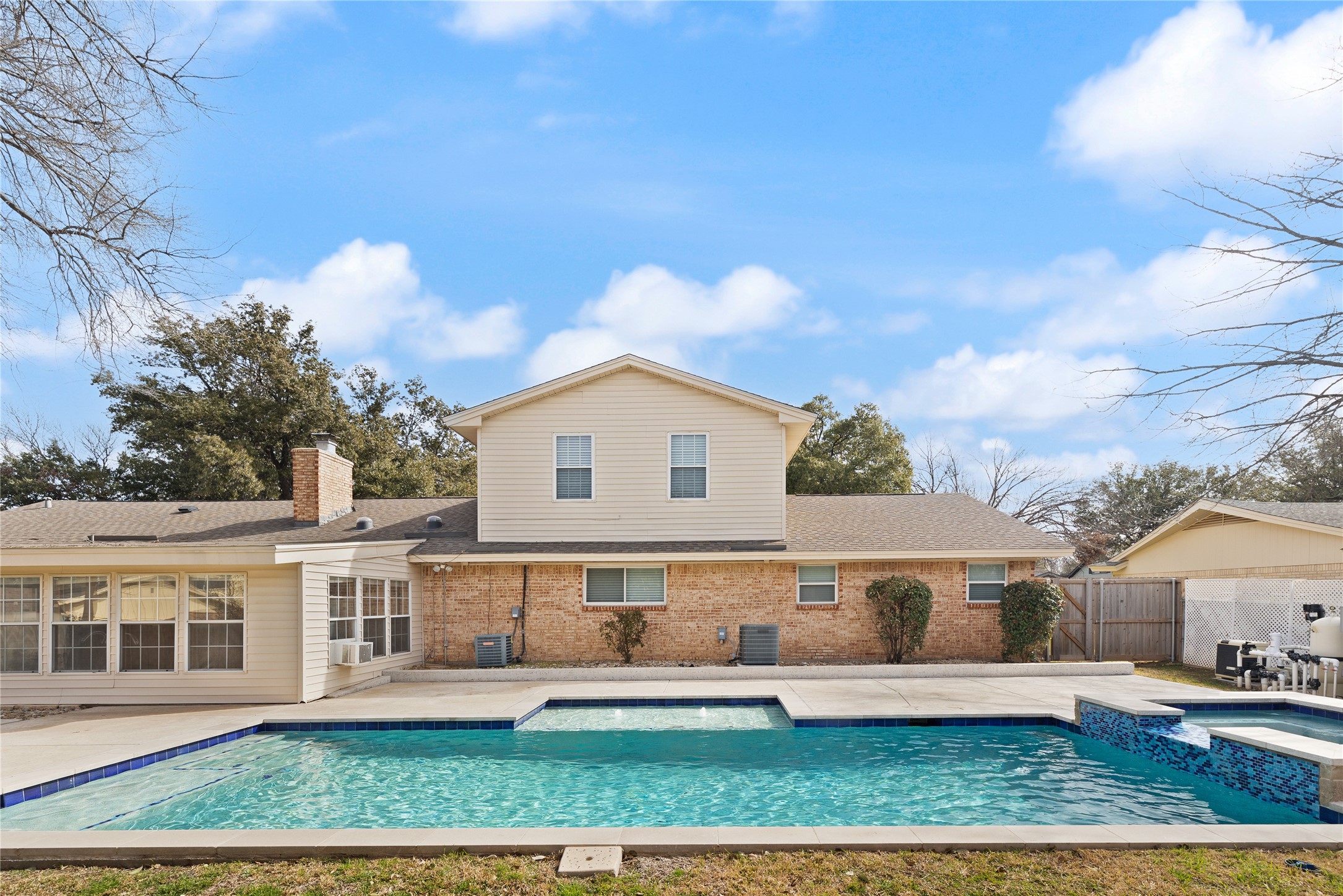 4013 Golden Oaks Drive