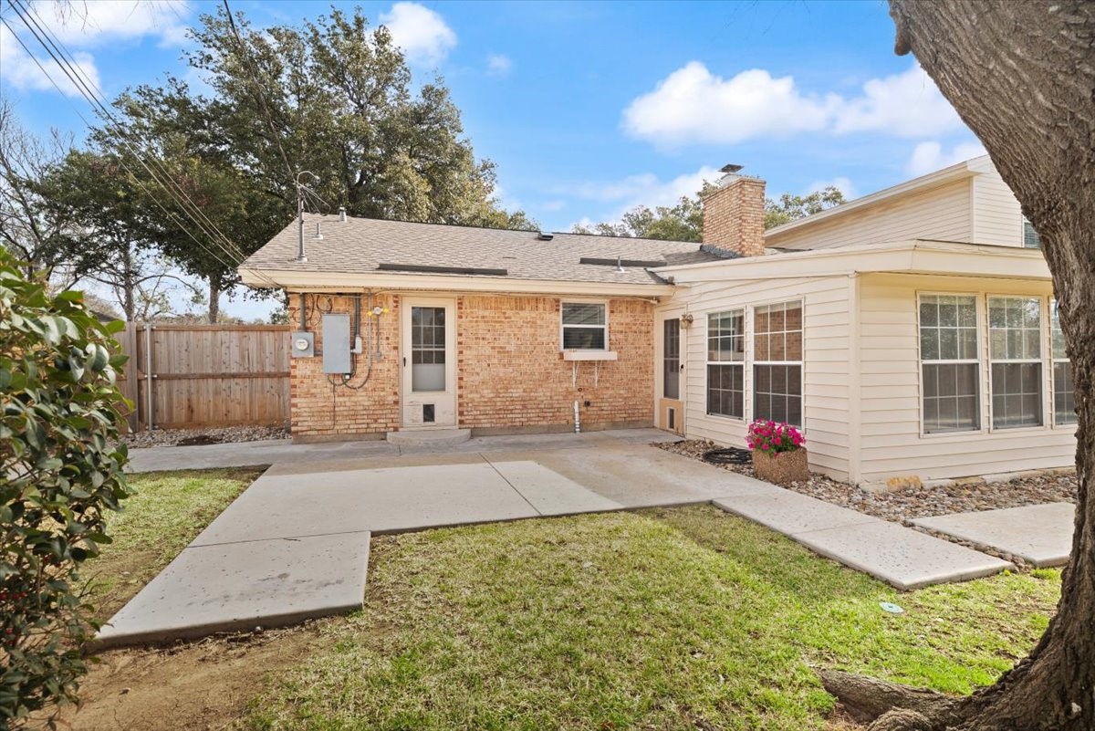 4013 Golden Oaks Drive