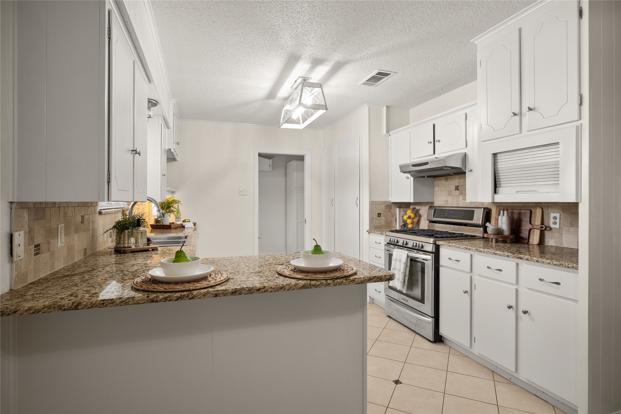 4013 Golden Oaks Drive