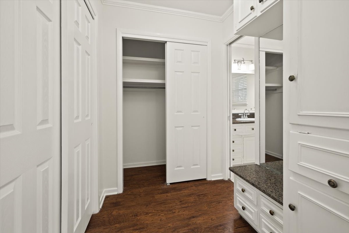 4013 Golden Oaks Drive