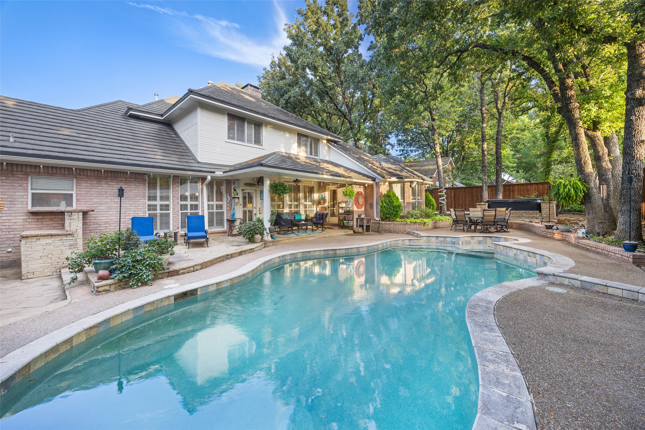 5000 Bridgewater Drive