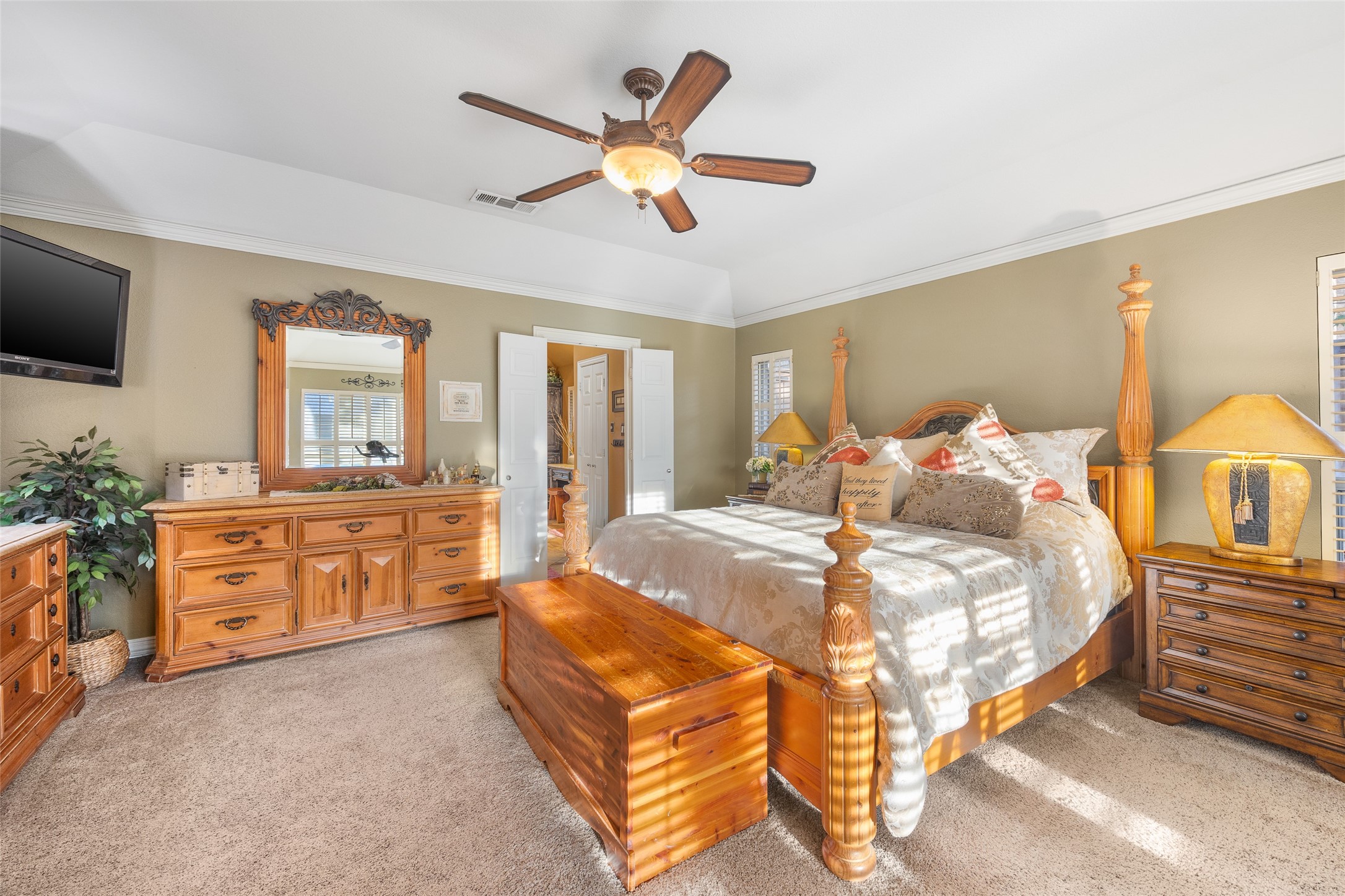 5000 Bridgewater Drive