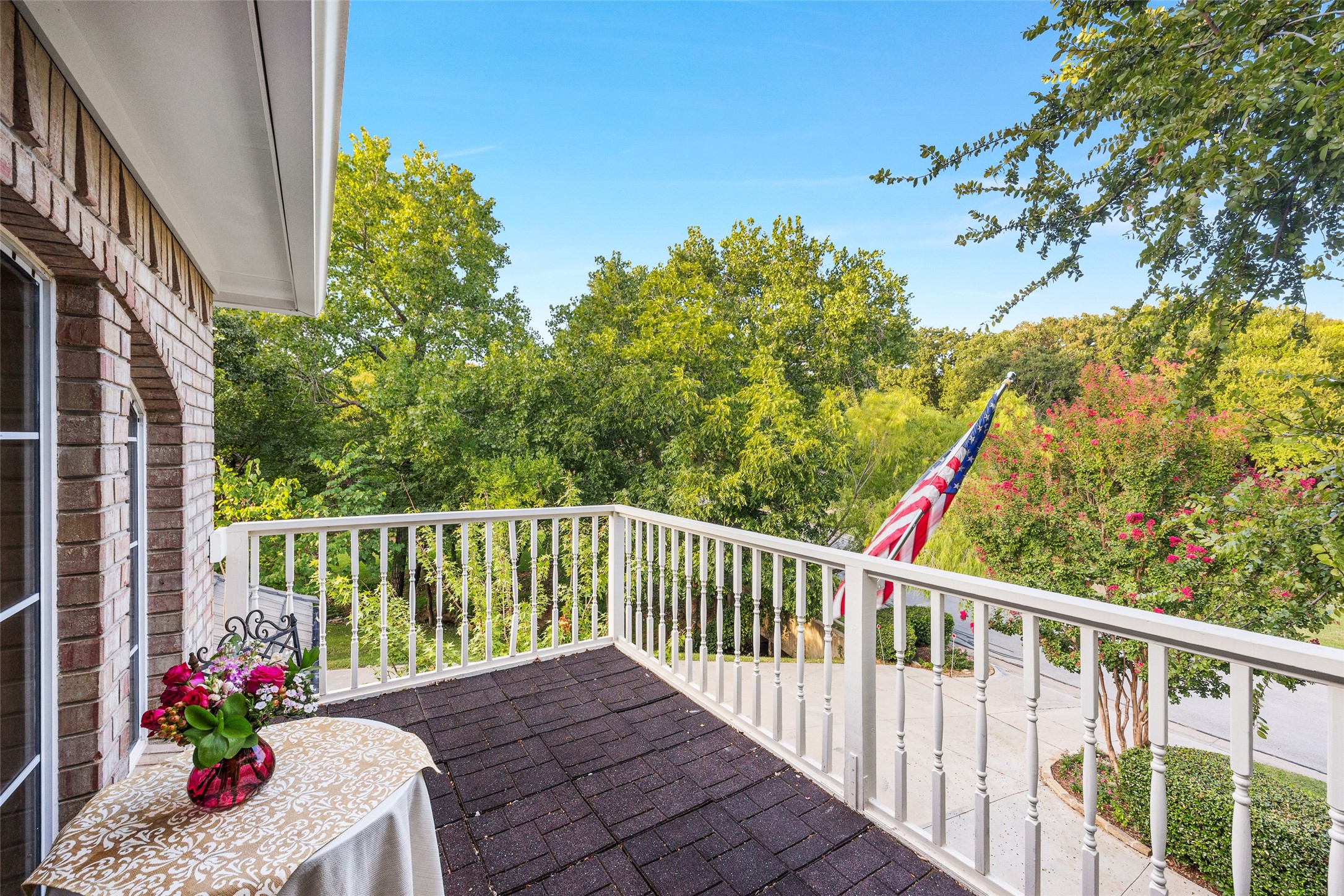 5000 Bridgewater Drive