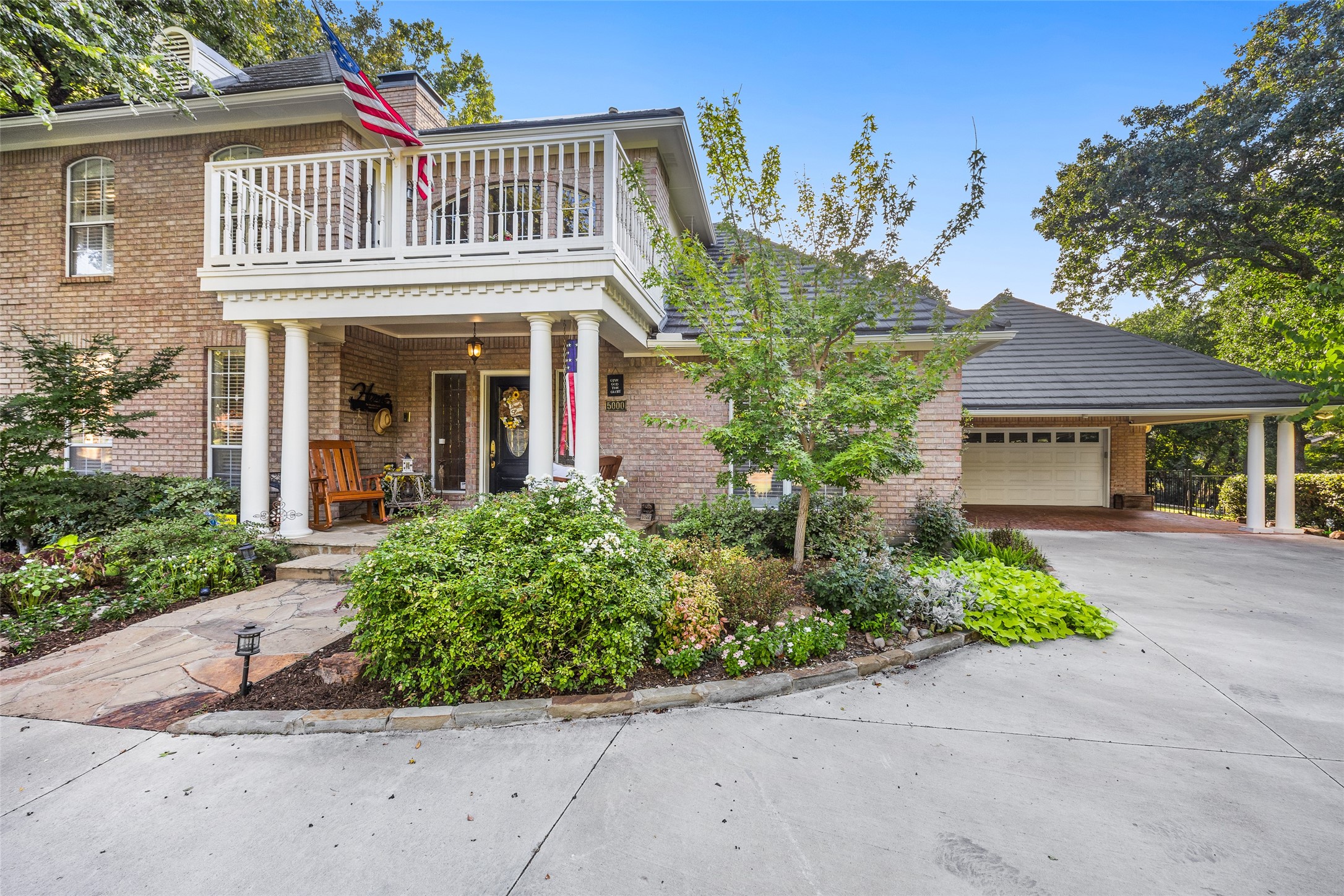 5000 Bridgewater Drive