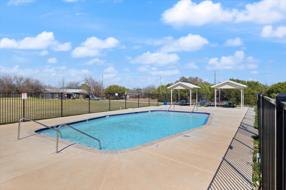 5511 Black Pine Circle