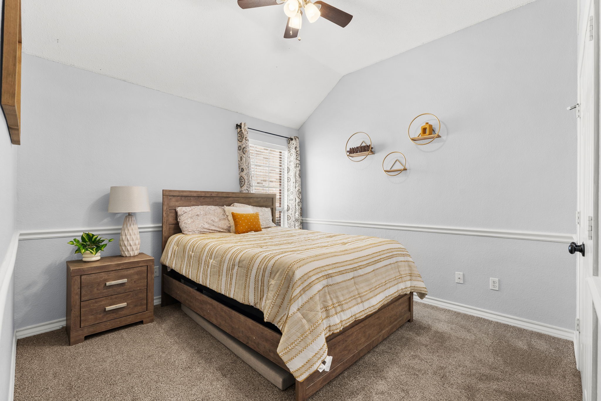7321 Summit View Lane