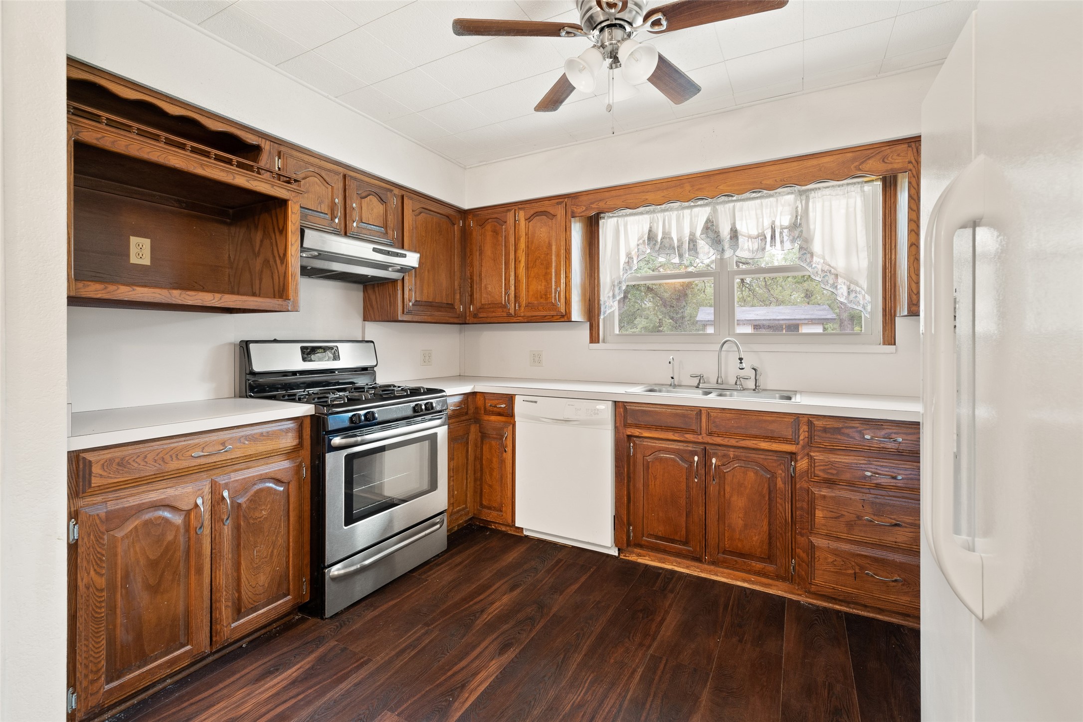 2428 County Road 911