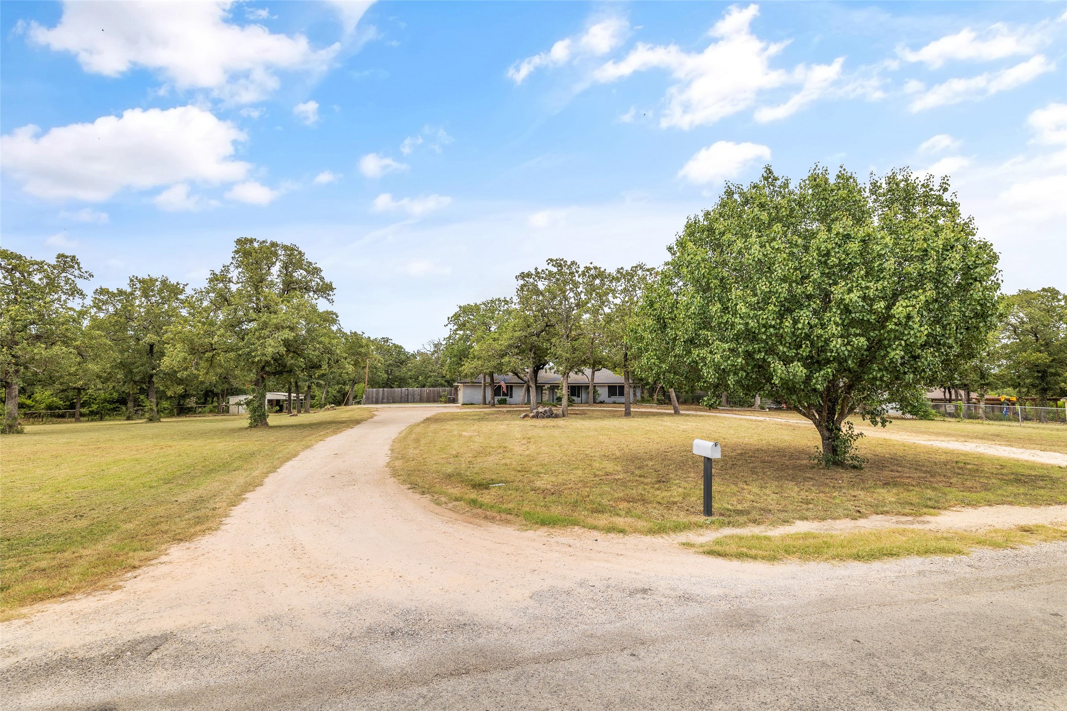 2428 County Road 911